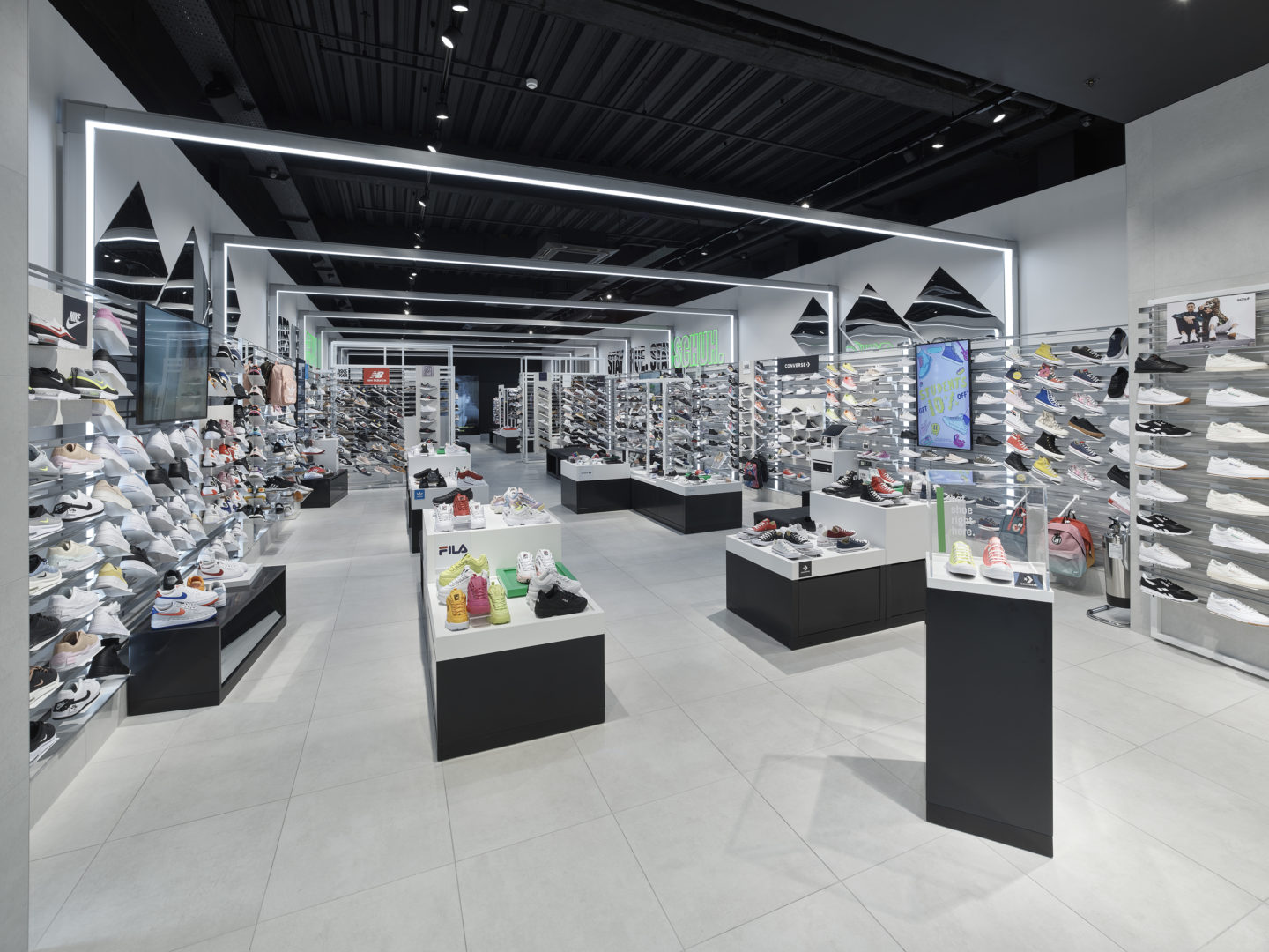 Schuh TwentyTwenty Concept Store - Unibox